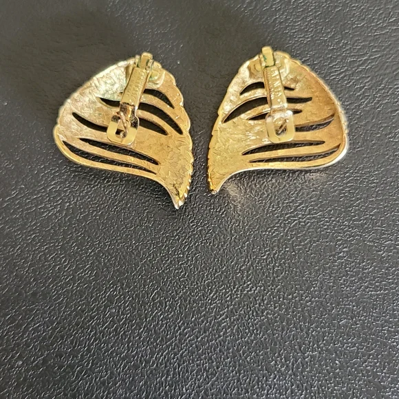 Vintage Givenchy Leverback Earrings - Picture 5 of 8